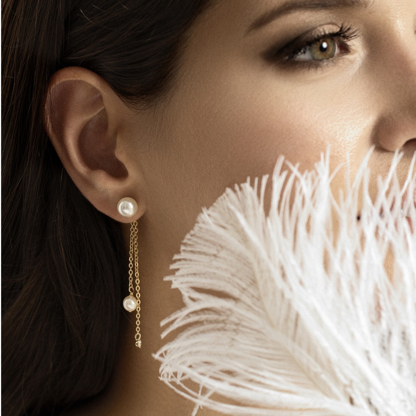 https://atelier-sarah-aime.com/3637/boucles-d-oreilles-pendantes-perles-lea.jpg