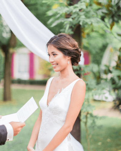 Élégantes boucles d'oreilles mariage couleurs