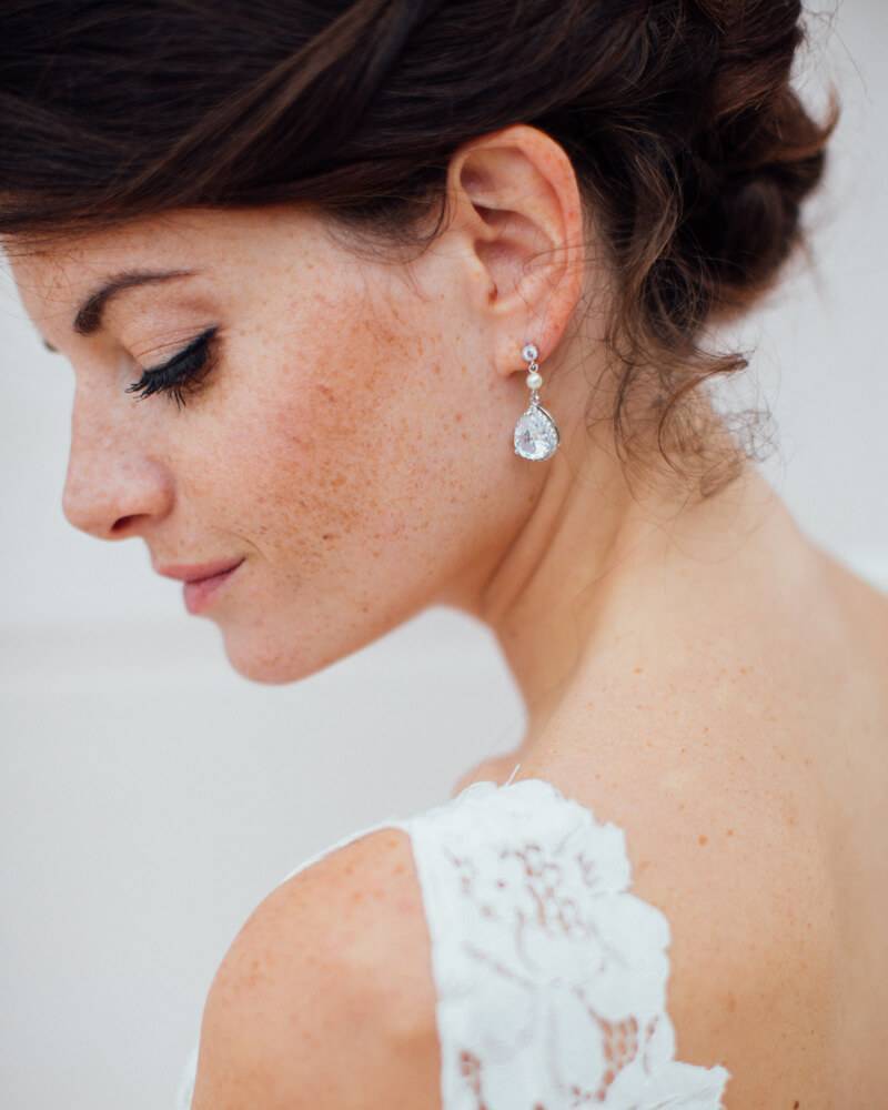 Boucles d'oreilles mariée perle et strass