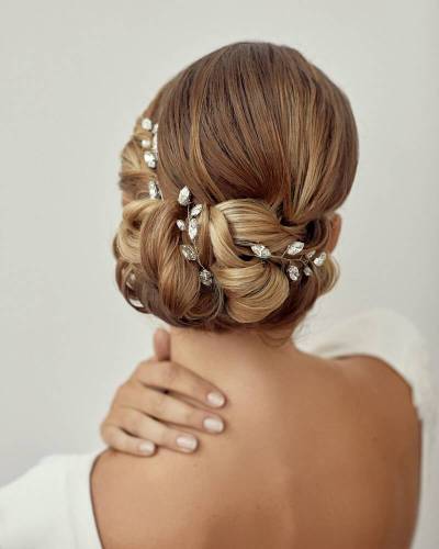 Pics à chignon mariée bohème x3