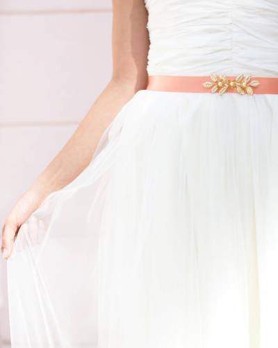 Ceinture pour robe de mariée romantique vieux rose.