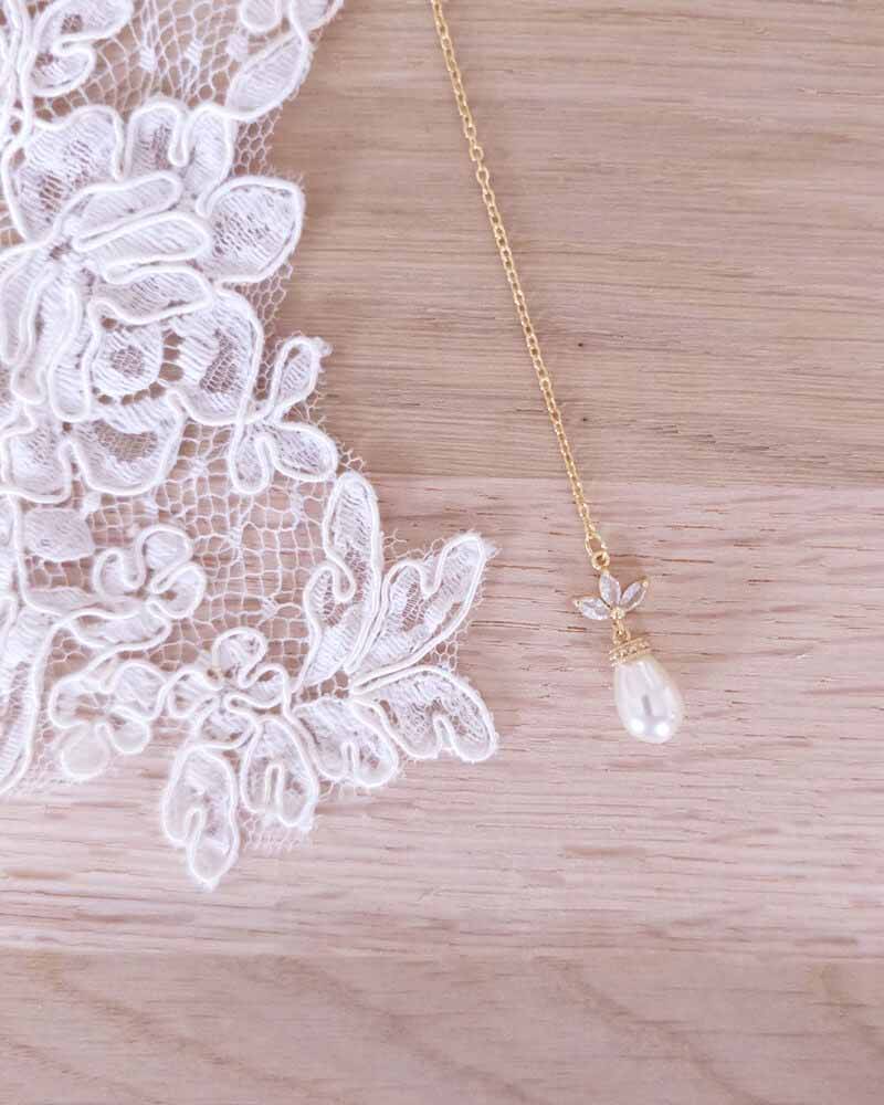 Collier de dos mariée fleur